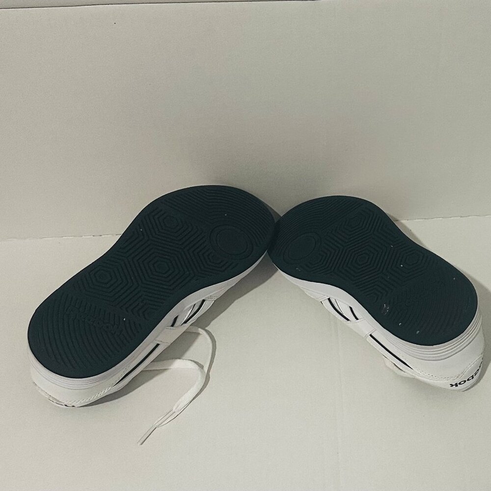 Men Reebok Classic - Picture 3 of 5